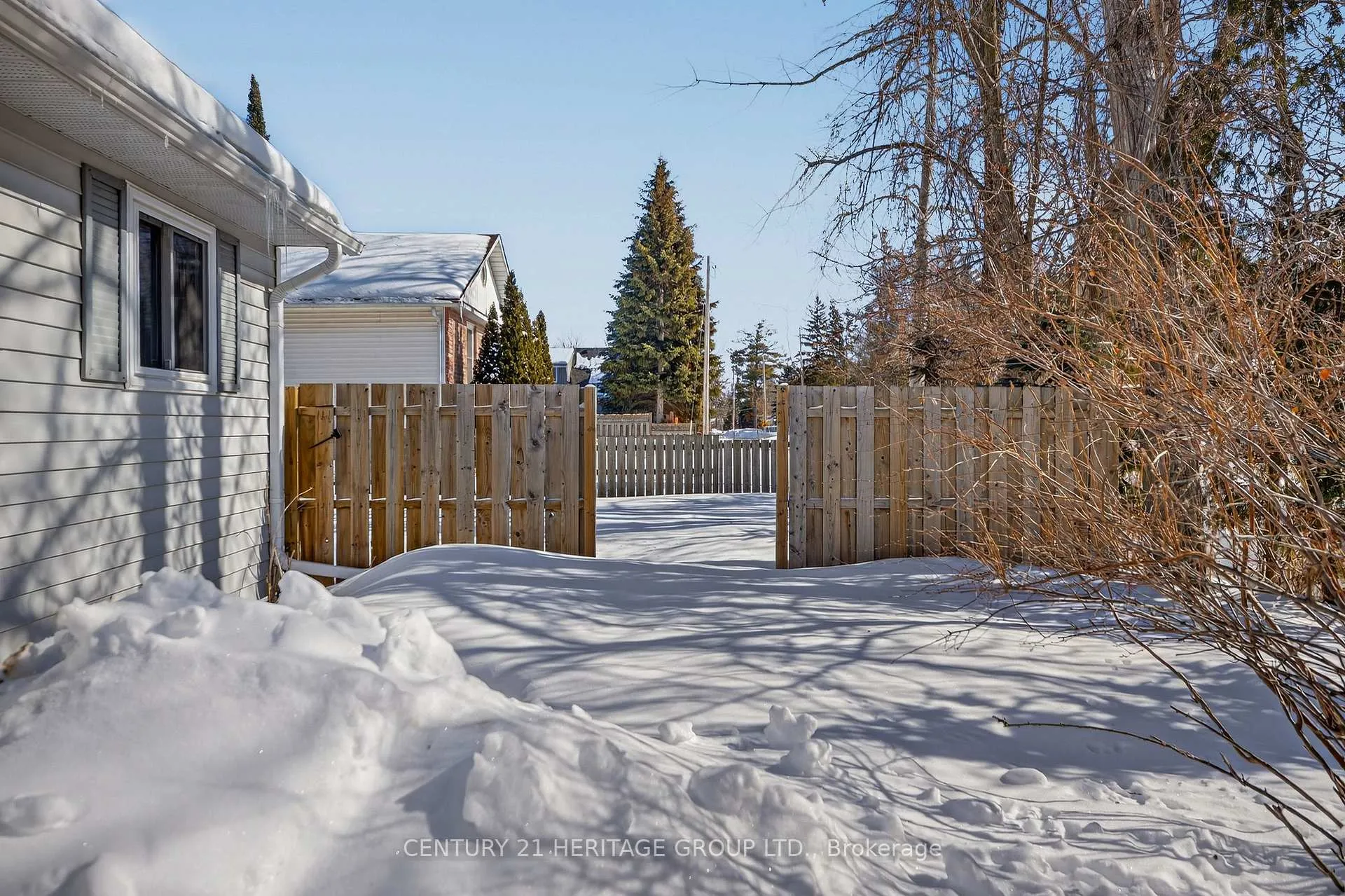 Photo 6 of 854 9th Line, Innisfil, Alcona — HOMEH