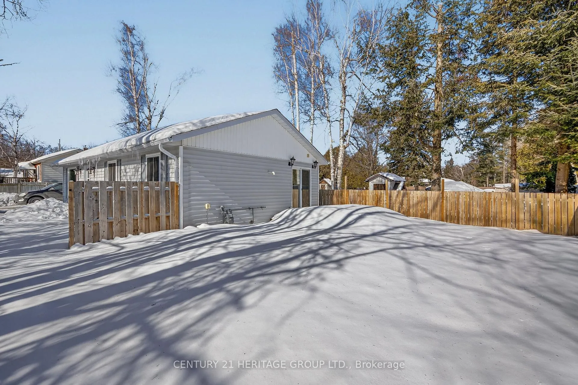 Photo 9 of 854 9th Line, Innisfil, Alcona — HOMEH