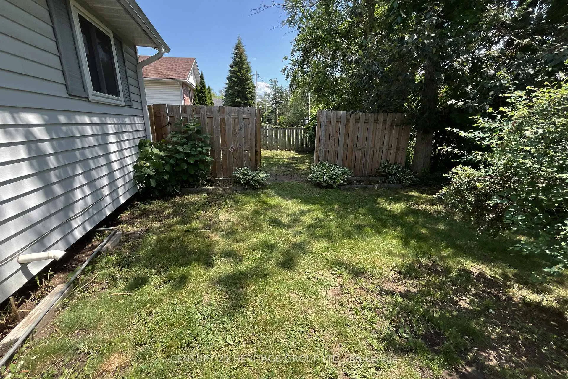 Photo 10 of 854 9th Line, Innisfil, Alcona — HOMEH
