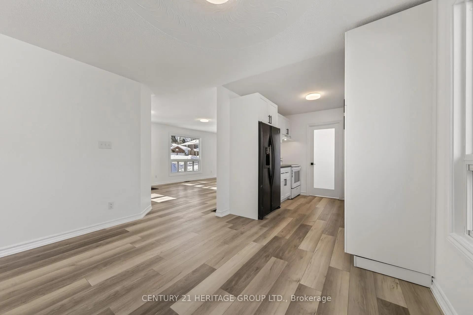 Photo 20 of 854 9th Line, Innisfil, Alcona — HOMEH