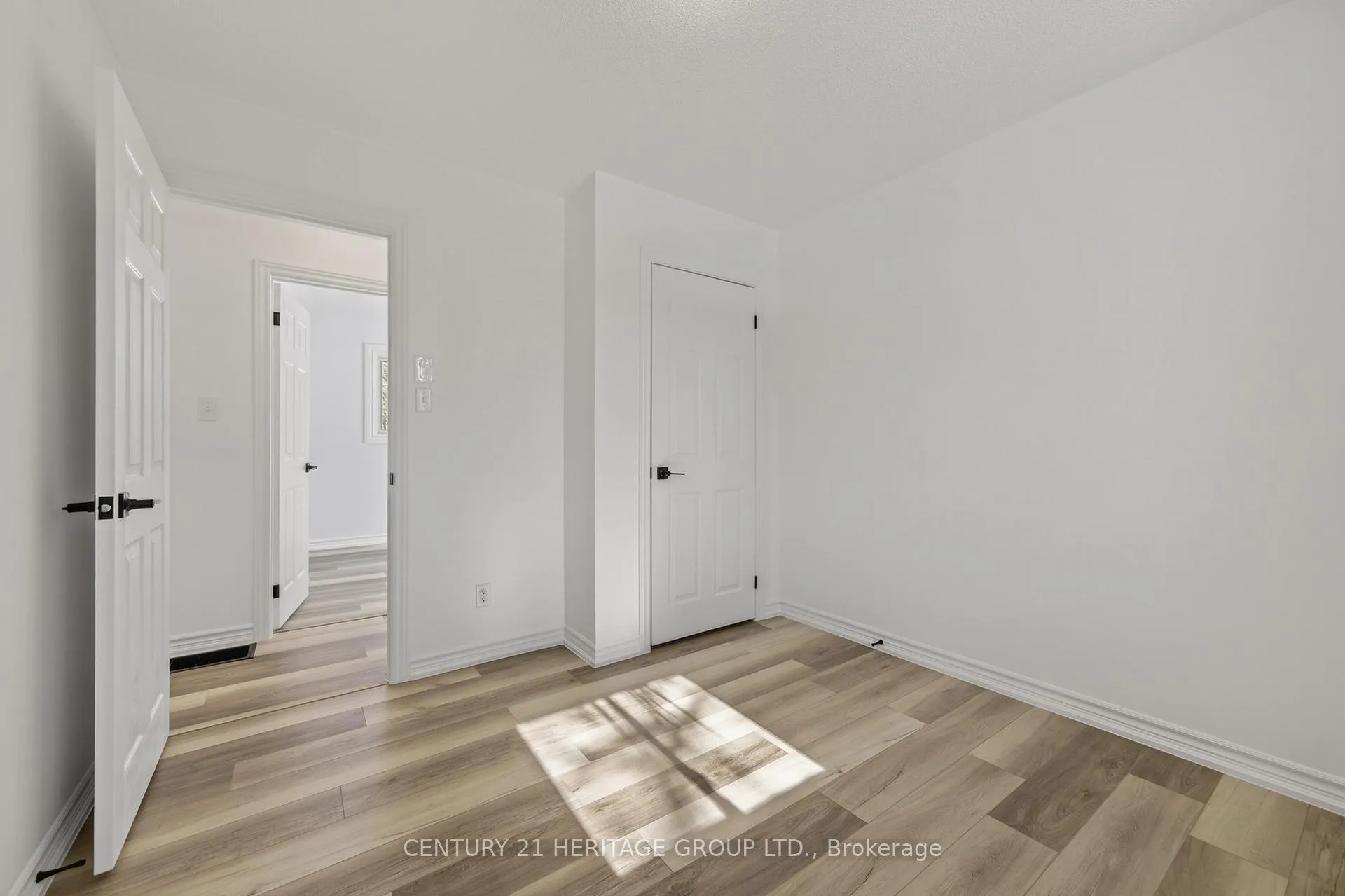 Photo 30 of 854 9th Line, Innisfil, Alcona — HOMEH