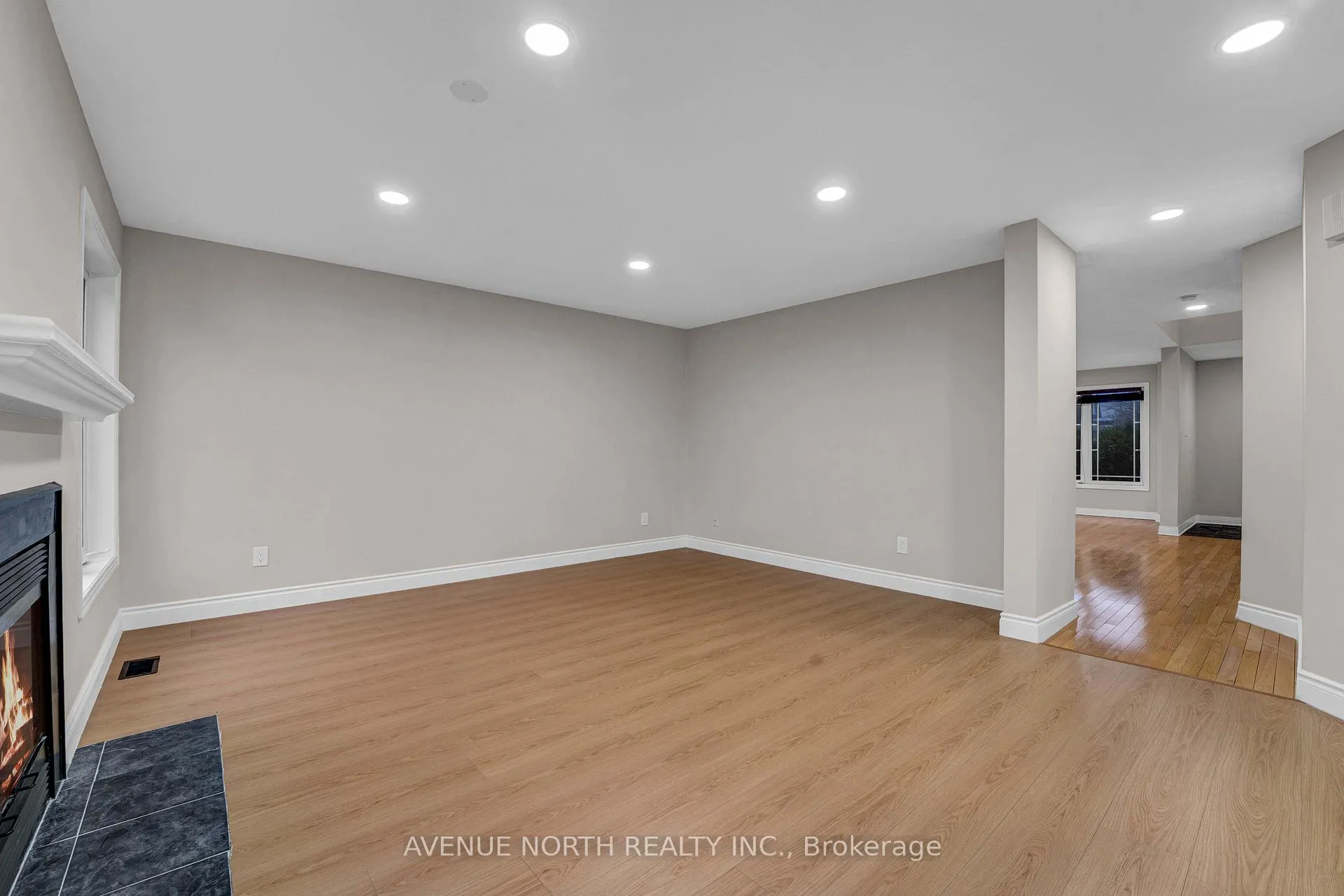 Photo 6 of 945 Cahill Drive W, Ottawa, Hunt Club — HOMEH