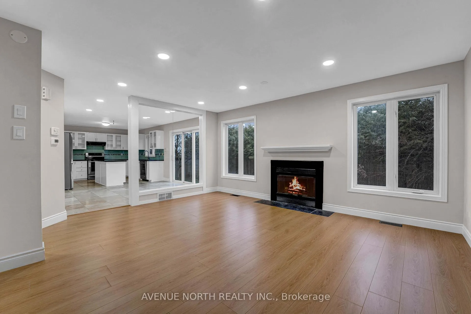 Photo 8 of 945 Cahill Drive W, Ottawa, Hunt Club — HOMEH