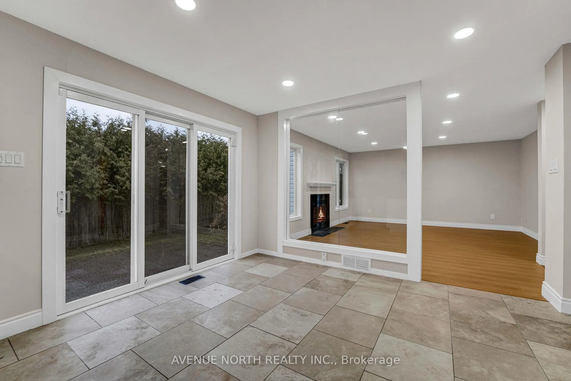 Photo 14 of 945 Cahill Drive W, Ottawa, Hunt Club — HOMEH
