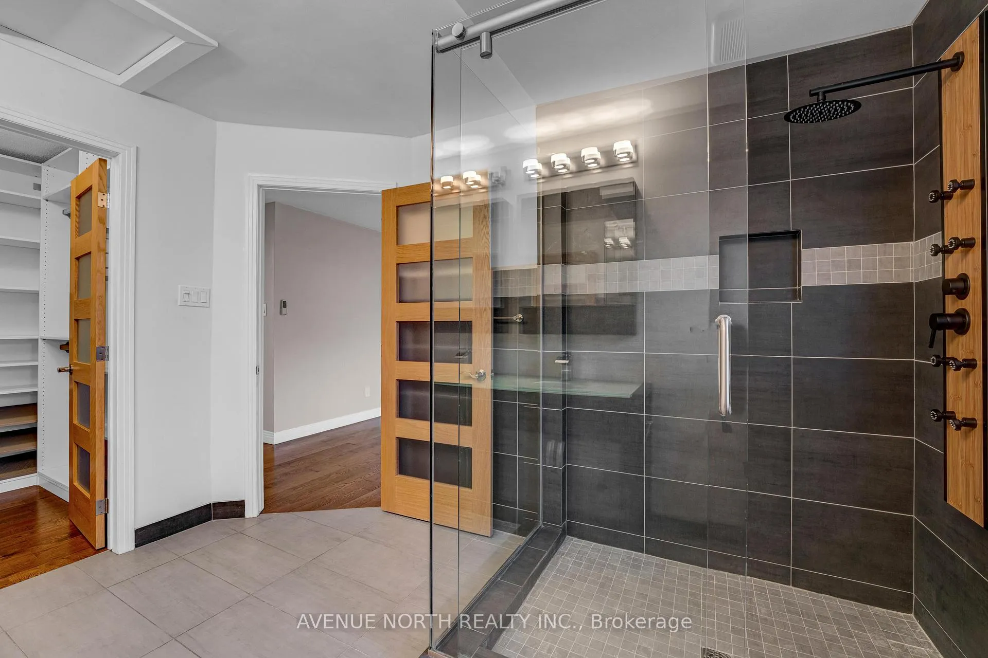 Photo 25 of 945 Cahill Drive W, Ottawa, Hunt Club — HOMEH