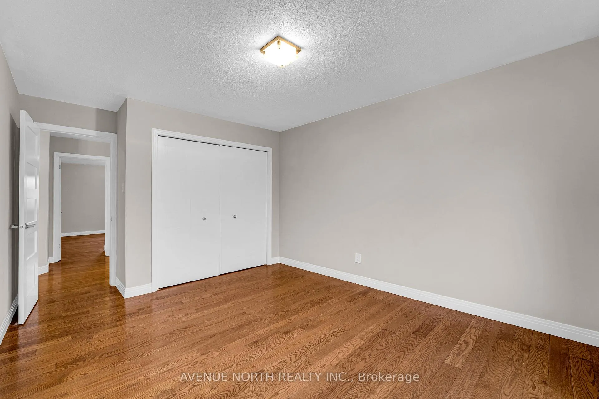 Photo 29 of 945 Cahill Drive W, Ottawa, Hunt Club — HOMEH