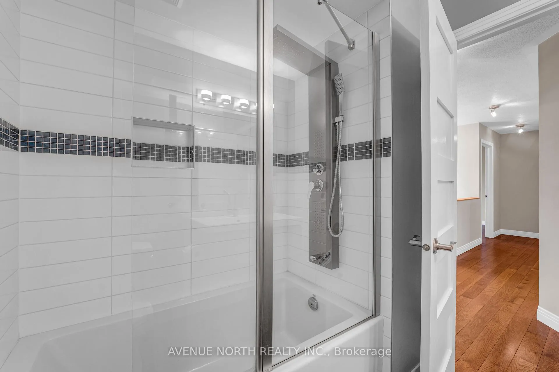 Photo 34 of 945 Cahill Drive W, Ottawa, Hunt Club — HOMEH