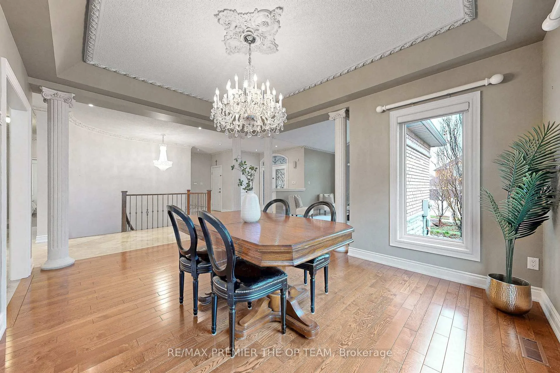 Photo 16 of 165 Novaview Crescent, Vaughan, East Woodbridge — HOMEH