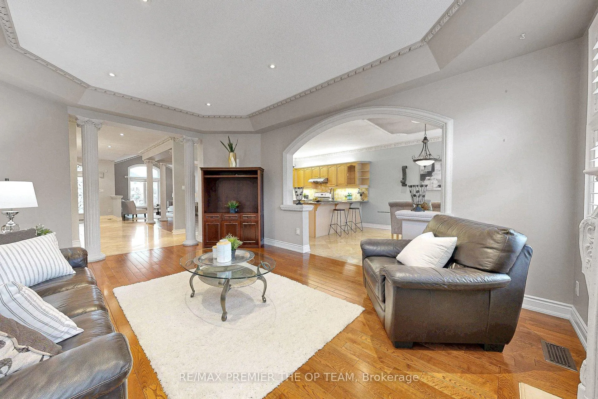 Photo 28 of 165 Novaview Crescent, Vaughan, East Woodbridge — HOMEH