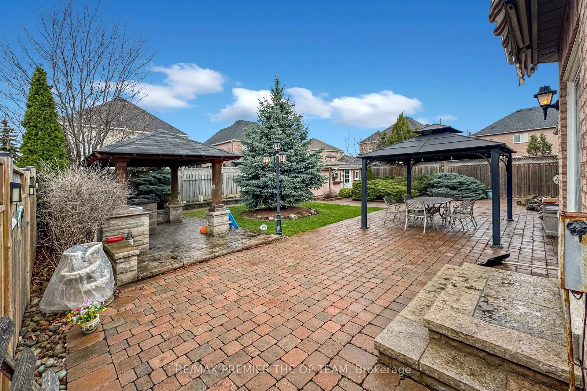 Photo 46 of 165 Novaview Crescent, Vaughan, East Woodbridge — HOMEH
