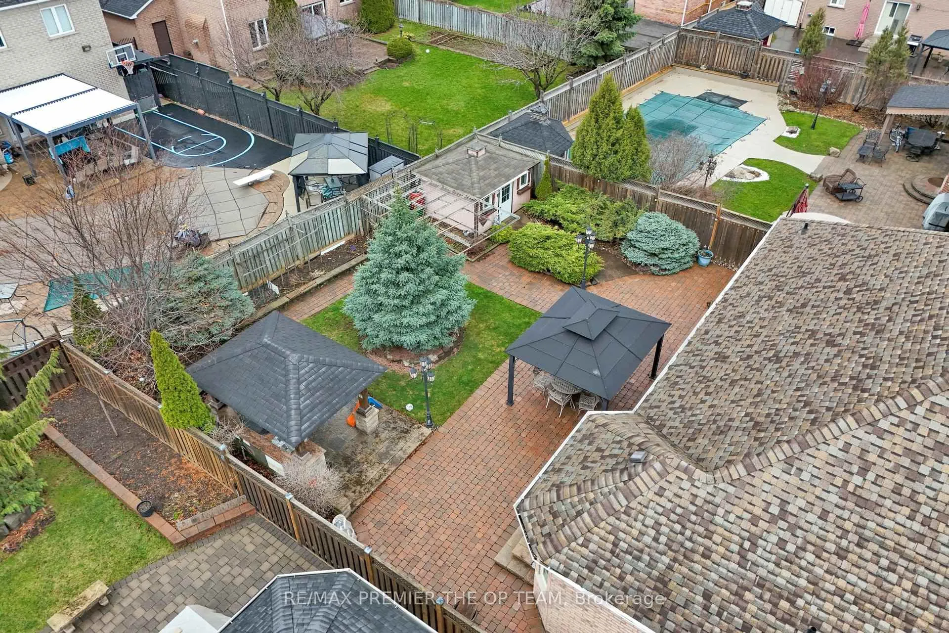 Photo 49 of 165 Novaview Crescent, Vaughan, East Woodbridge — HOMEH