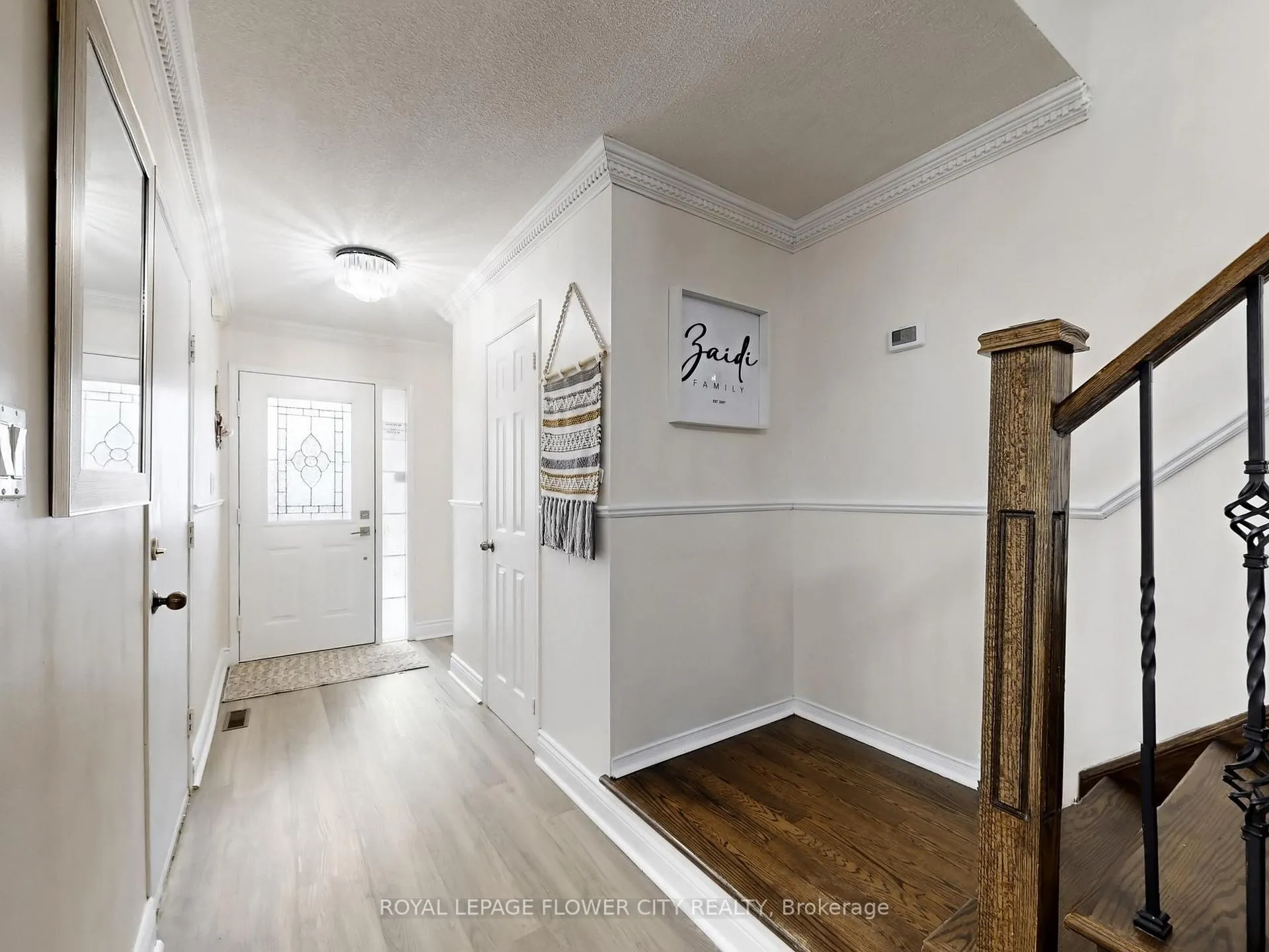 Photo 2 of 29 Glenmore Drive, Whitby, Downtown Whitby — HOMEH