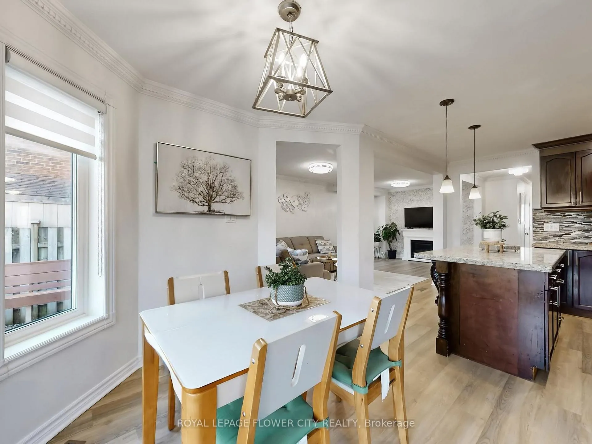 Photo 15 of 29 Glenmore Drive, Whitby, Downtown Whitby — HOMEH
