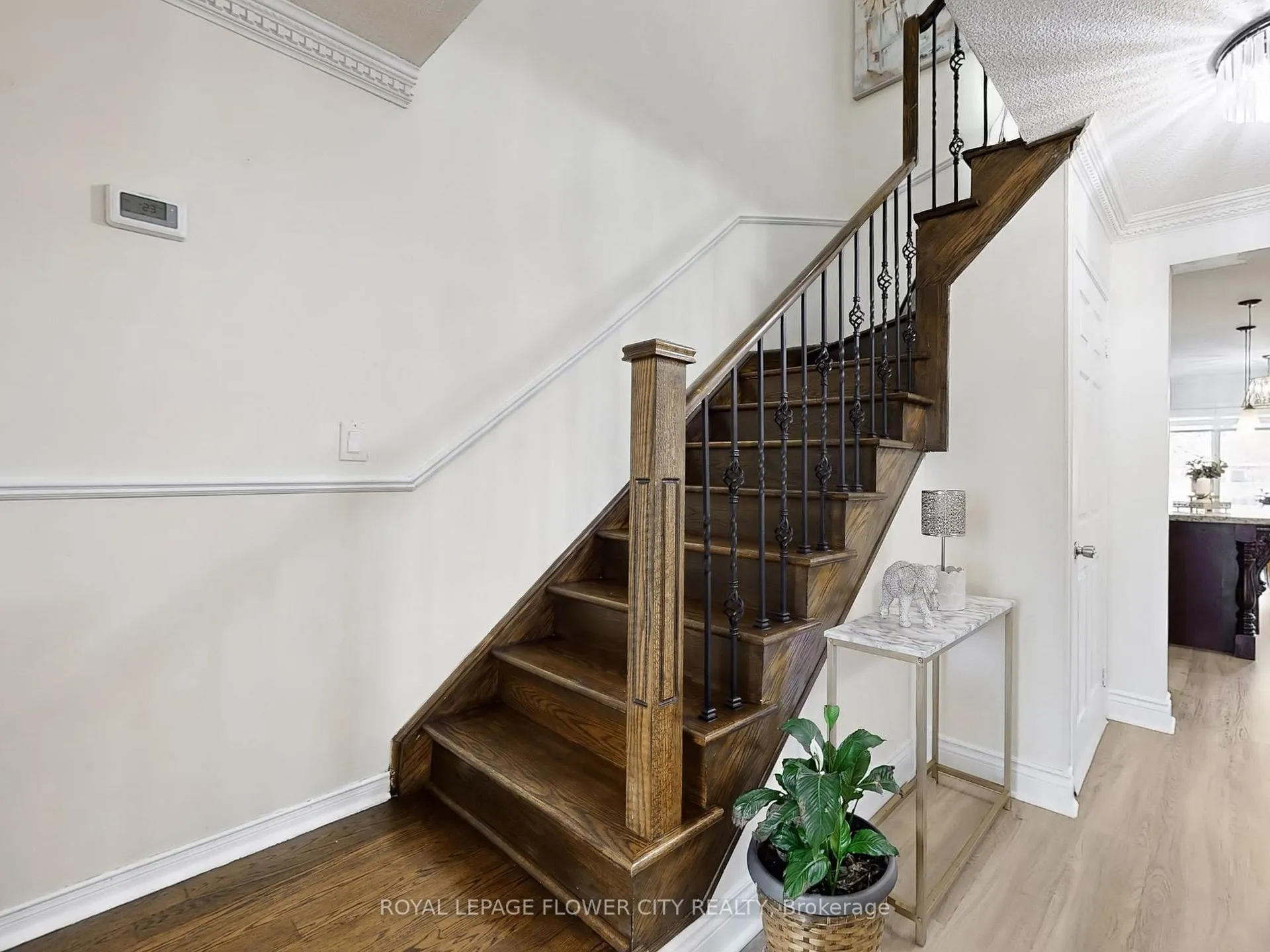Photo 17 of 29 Glenmore Drive, Whitby, Downtown Whitby — HOMEH
