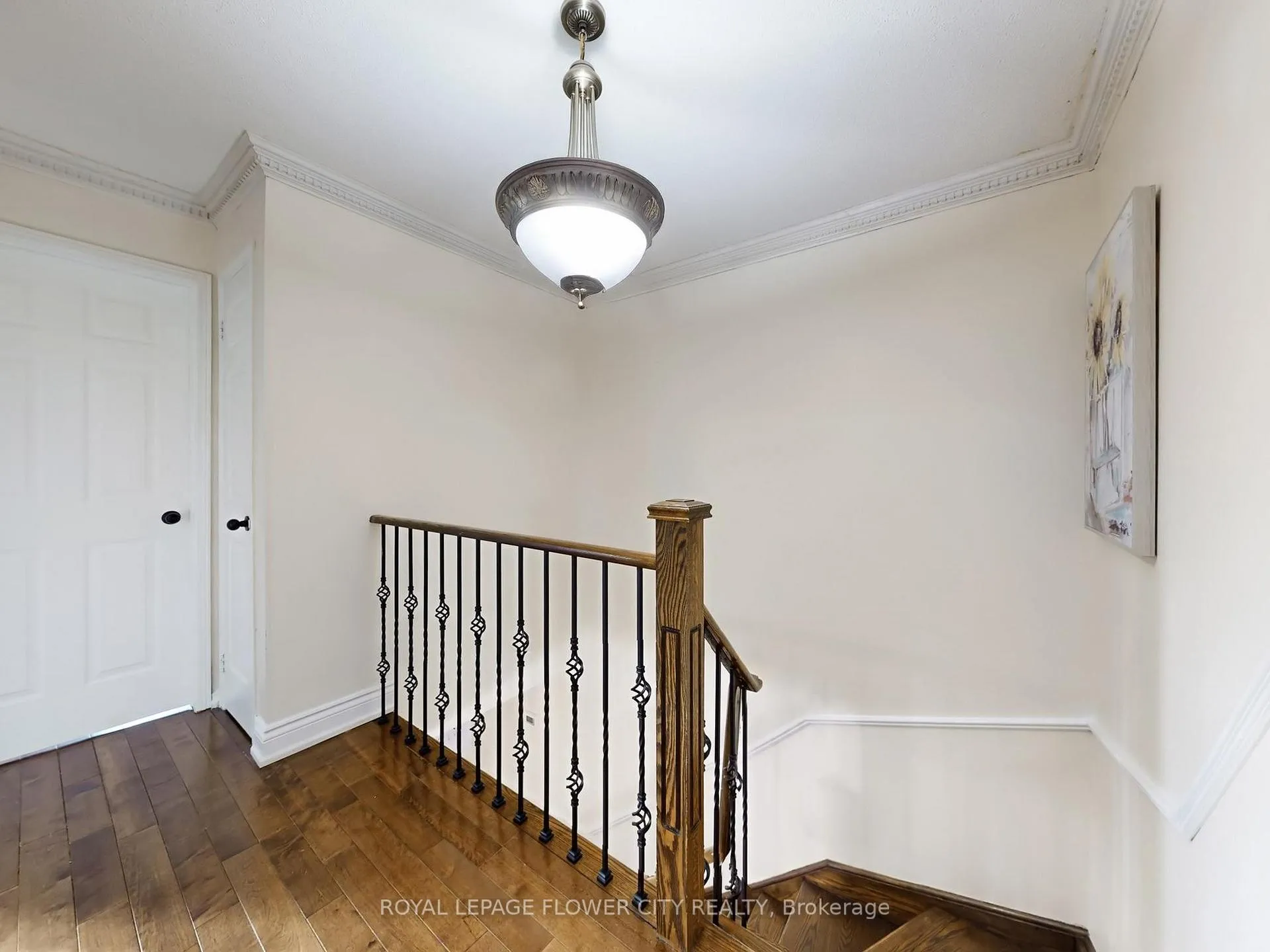 Photo 18 of 29 Glenmore Drive, Whitby, Downtown Whitby — HOMEH