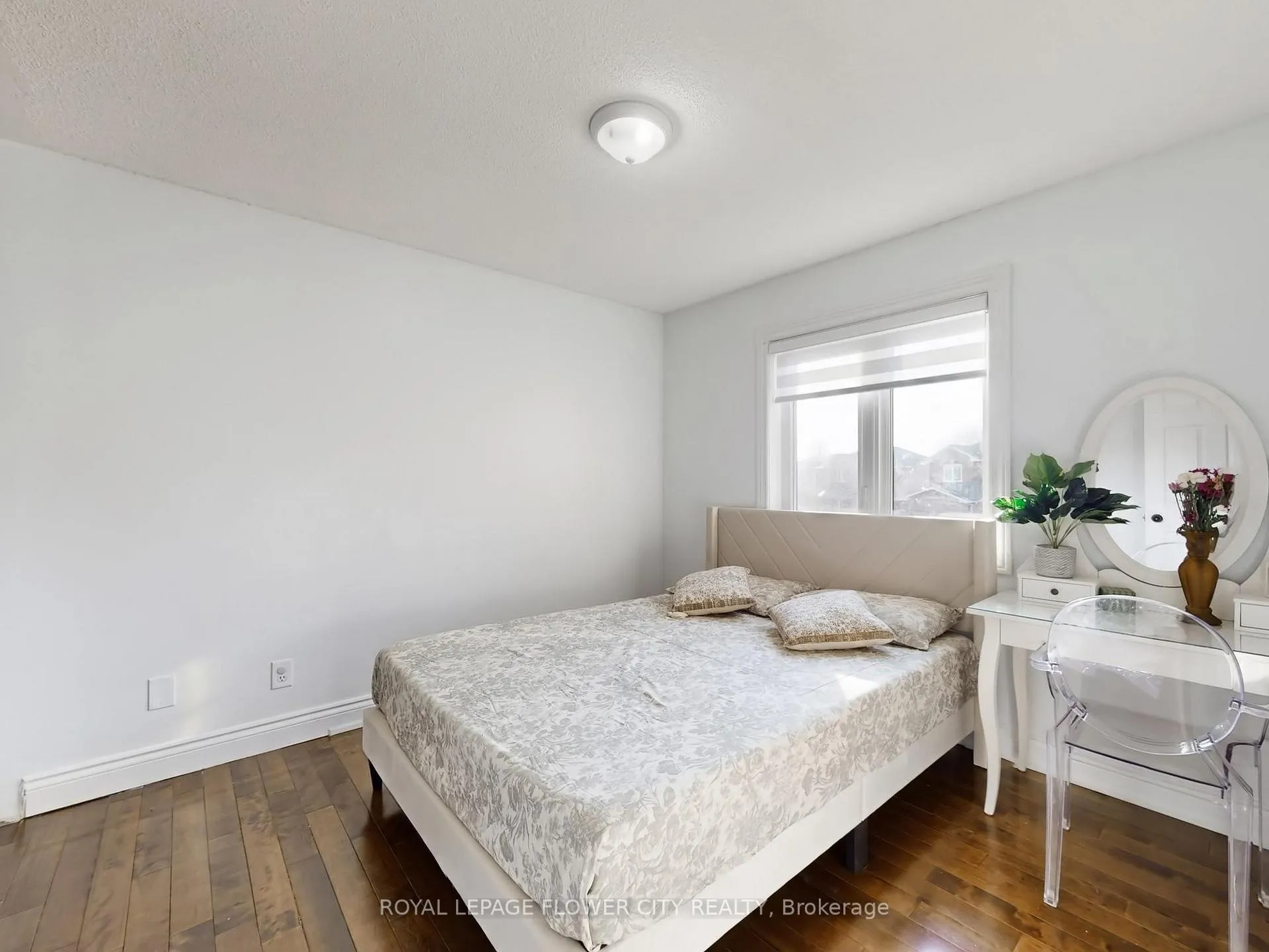 Photo 22 of 29 Glenmore Drive, Whitby, Downtown Whitby — HOMEH