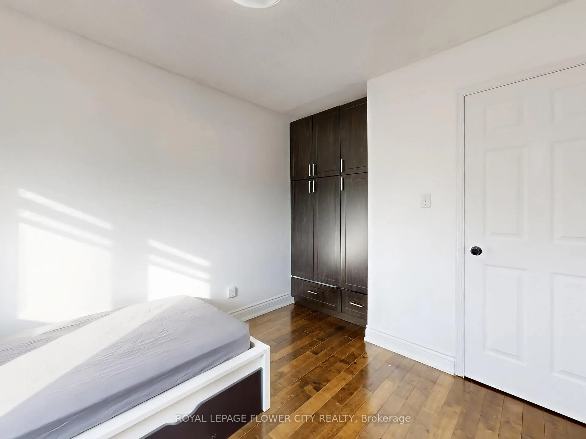 Photo 28 of 29 Glenmore Drive, Whitby, Downtown Whitby — HOMEH