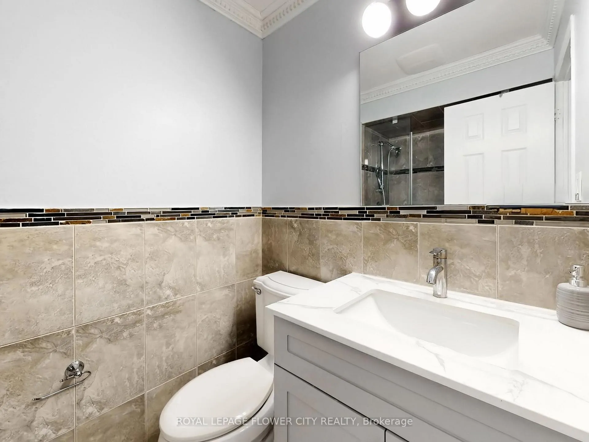 Photo 29 of 29 Glenmore Drive, Whitby, Downtown Whitby — HOMEH