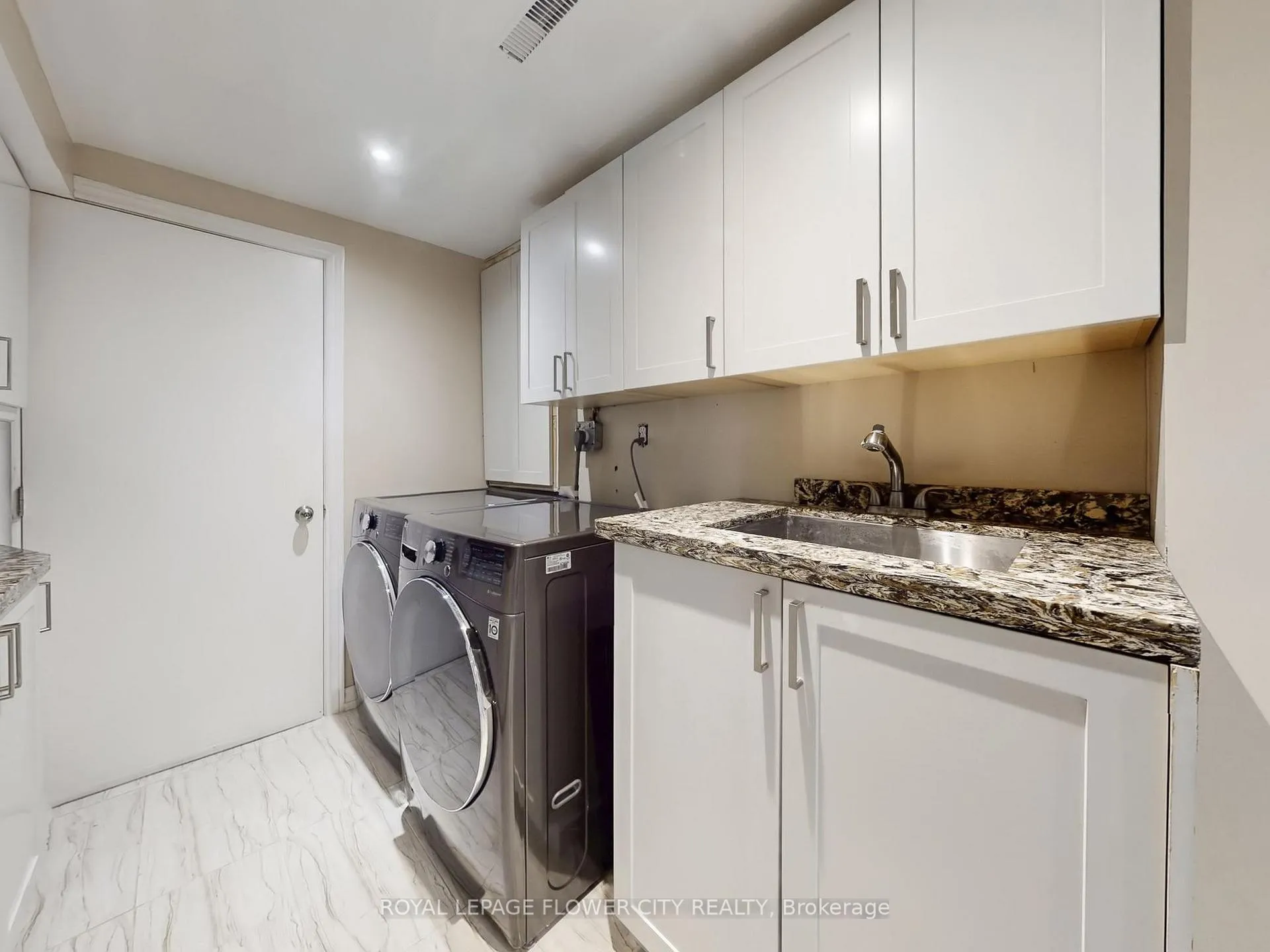 Photo 42 of 29 Glenmore Drive, Whitby, Downtown Whitby — HOMEH
