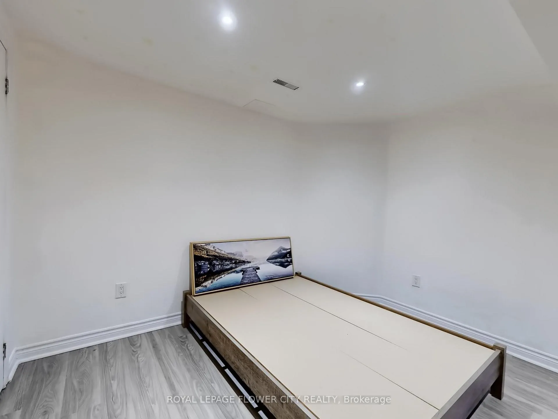 Photo 43 of 29 Glenmore Drive, Whitby, Downtown Whitby — HOMEH
