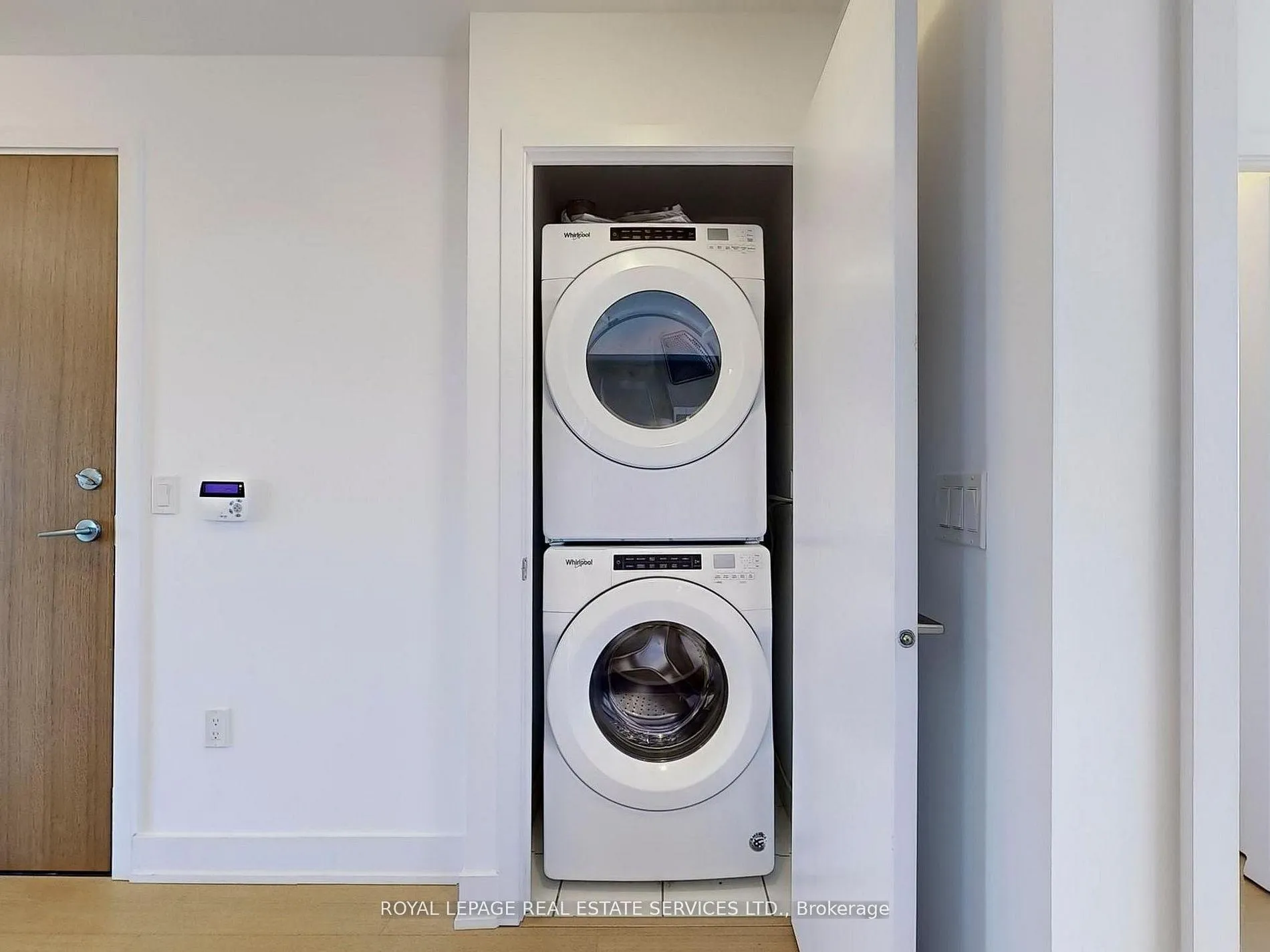 Photo 9 of Unit 4620, 30 Shore Breeze Drive, Etobicoke, Mimico — HOMEH