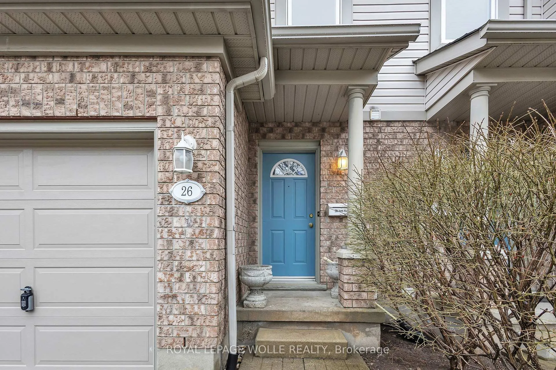 Photo 8 of 26 Roehampton Crescent, Guelph, Pineridge/Westminster Woods — HOMEH