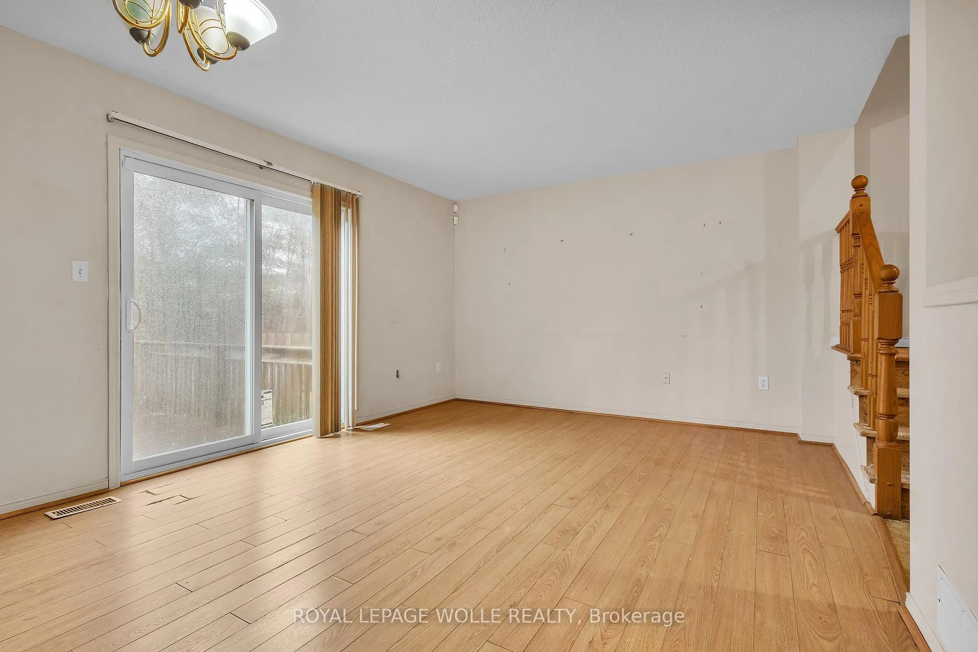 Photo 18 of 26 Roehampton Crescent, Guelph, Pineridge/Westminster Woods — HOMEH