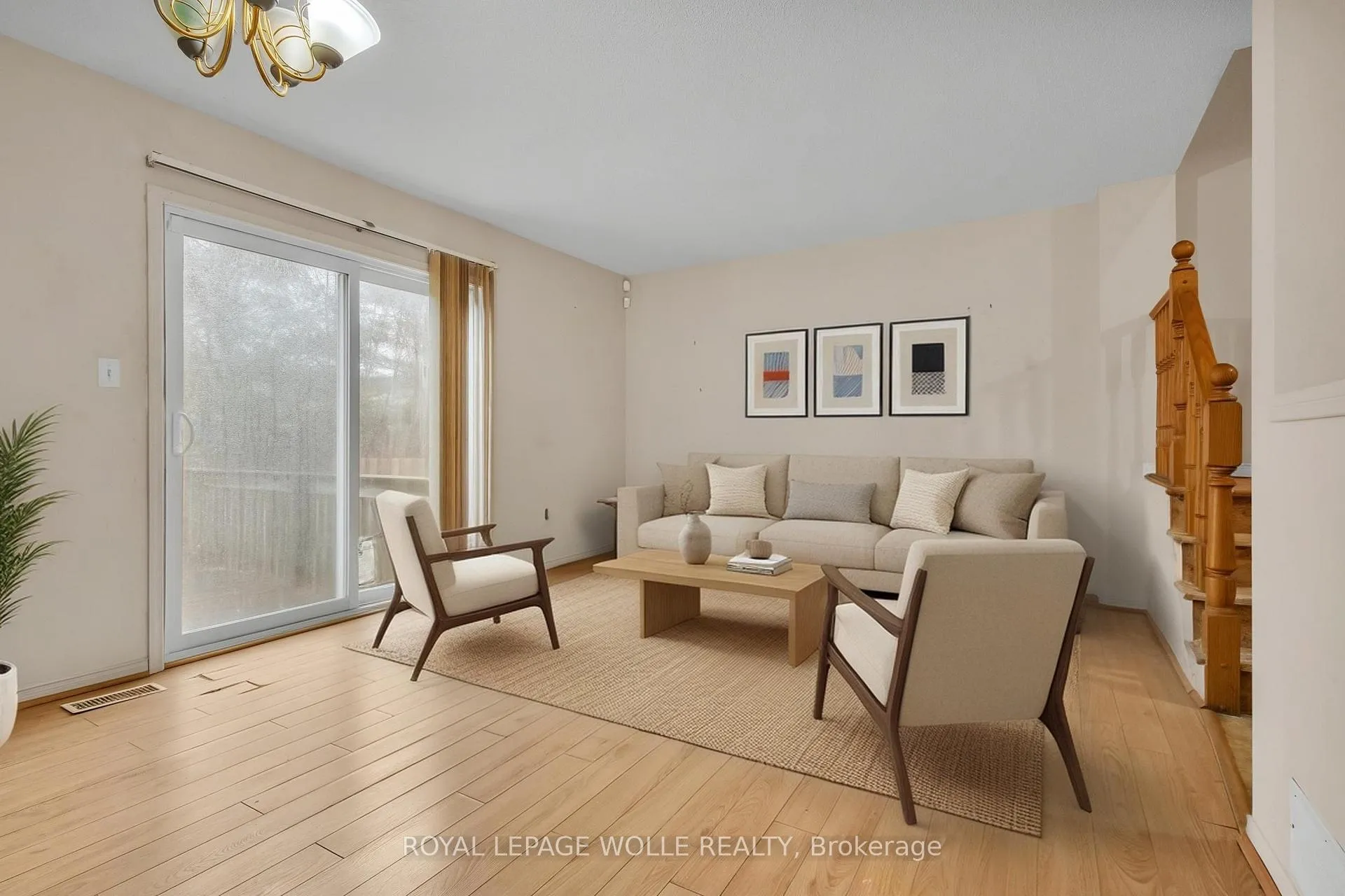 Photo 19 of 26 Roehampton Crescent, Guelph, Pineridge/Westminster Woods — HOMEH