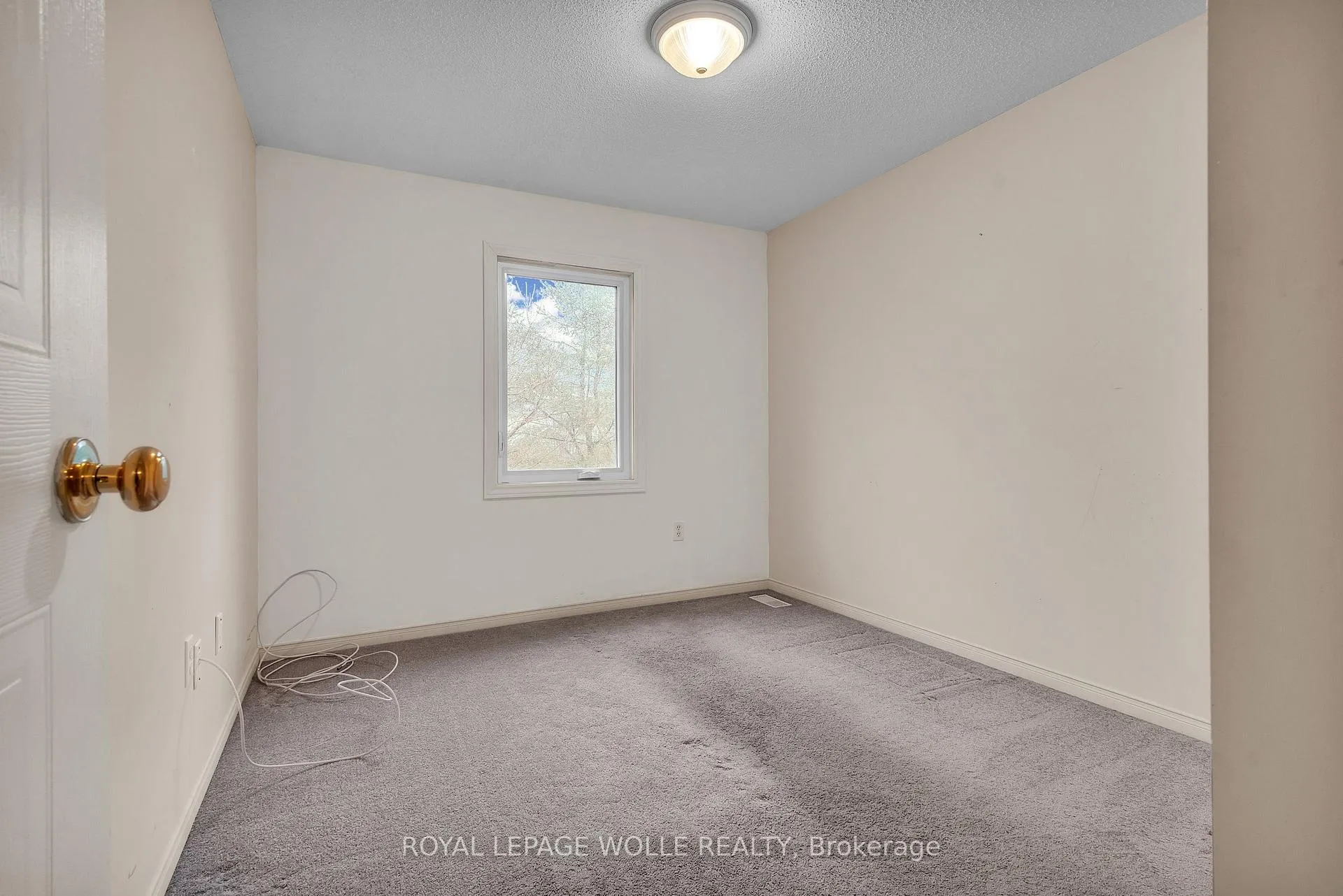 Photo 26 of 26 Roehampton Crescent, Guelph, Pineridge/Westminster Woods — HOMEH