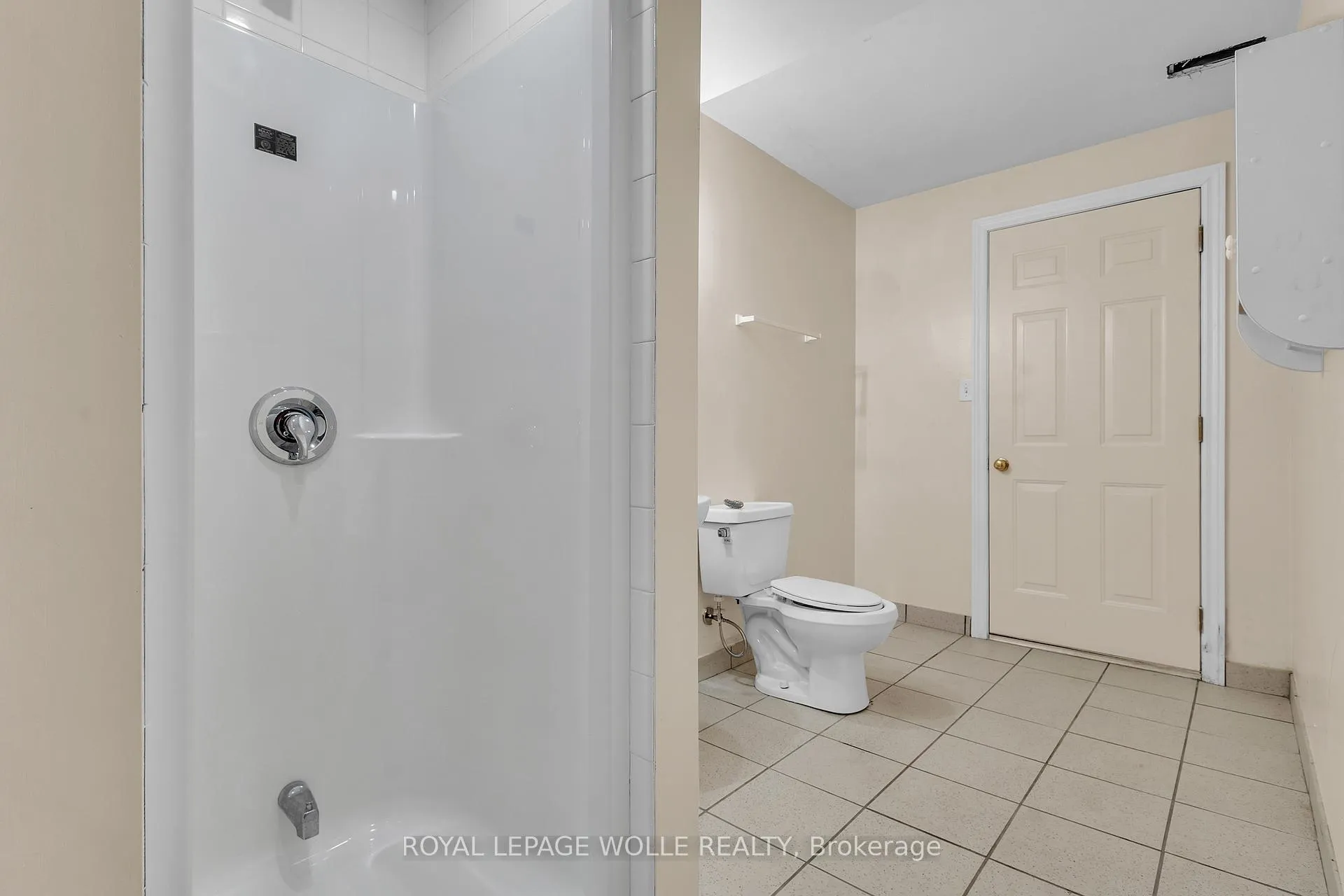 Photo 31 of 26 Roehampton Crescent, Guelph, Pineridge/Westminster Woods — HOMEH