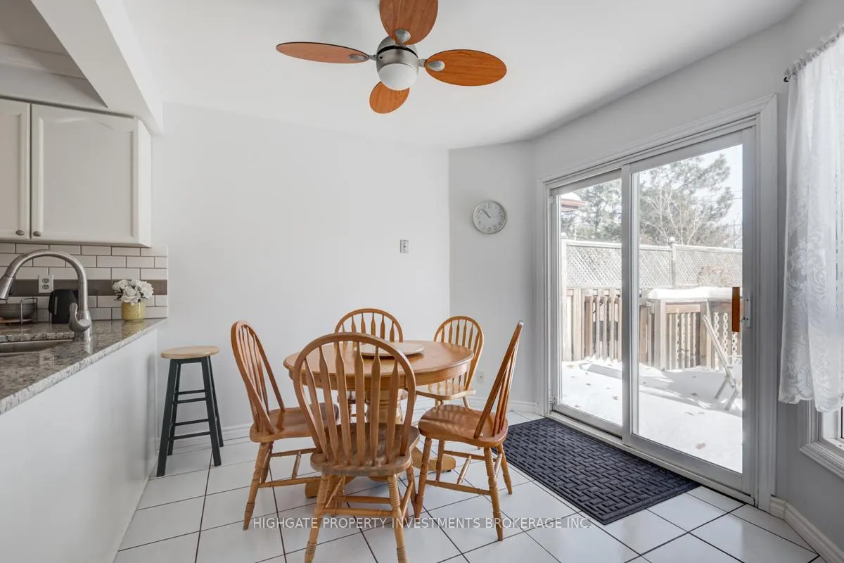 Photo 11 of 913 Dyer Court, Oshawa, Pinecrest — HOMEH