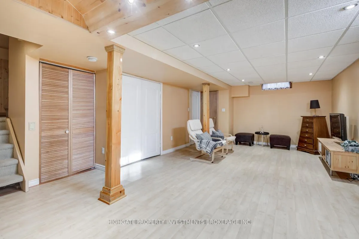 Photo 20 of 913 Dyer Court, Oshawa, Pinecrest — HOMEH