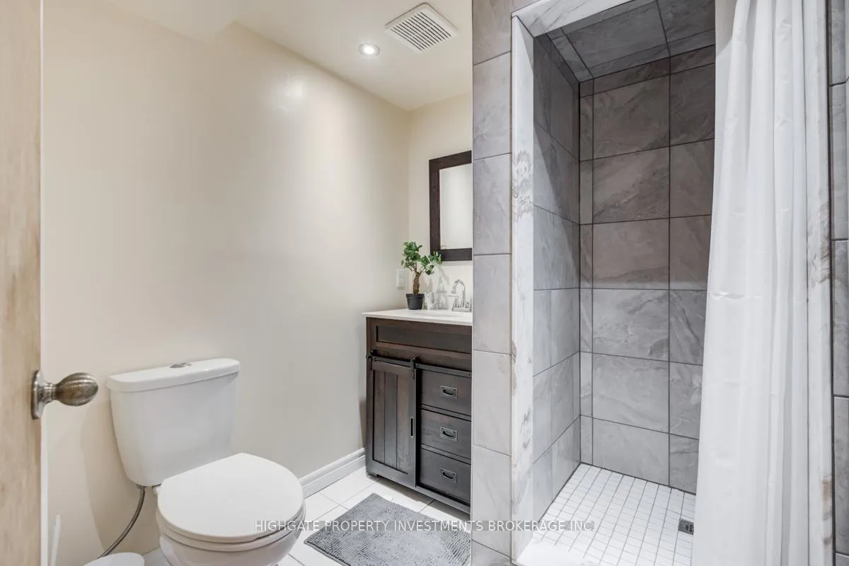 Photo 22 of 913 Dyer Court, Oshawa, Pinecrest — HOMEH