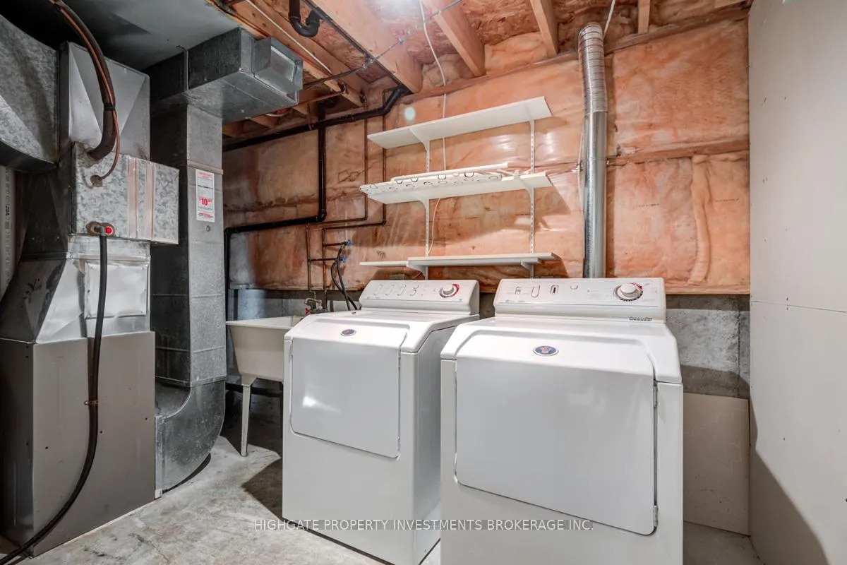 Photo 23 of 913 Dyer Court, Oshawa, Pinecrest — HOMEH