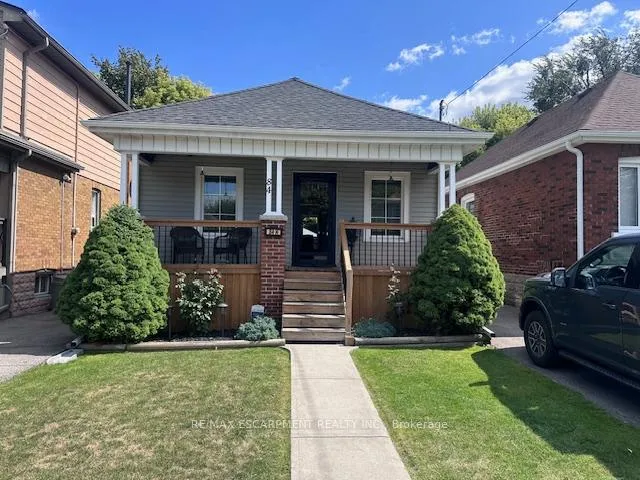 Front of 84 Barons Avenue N