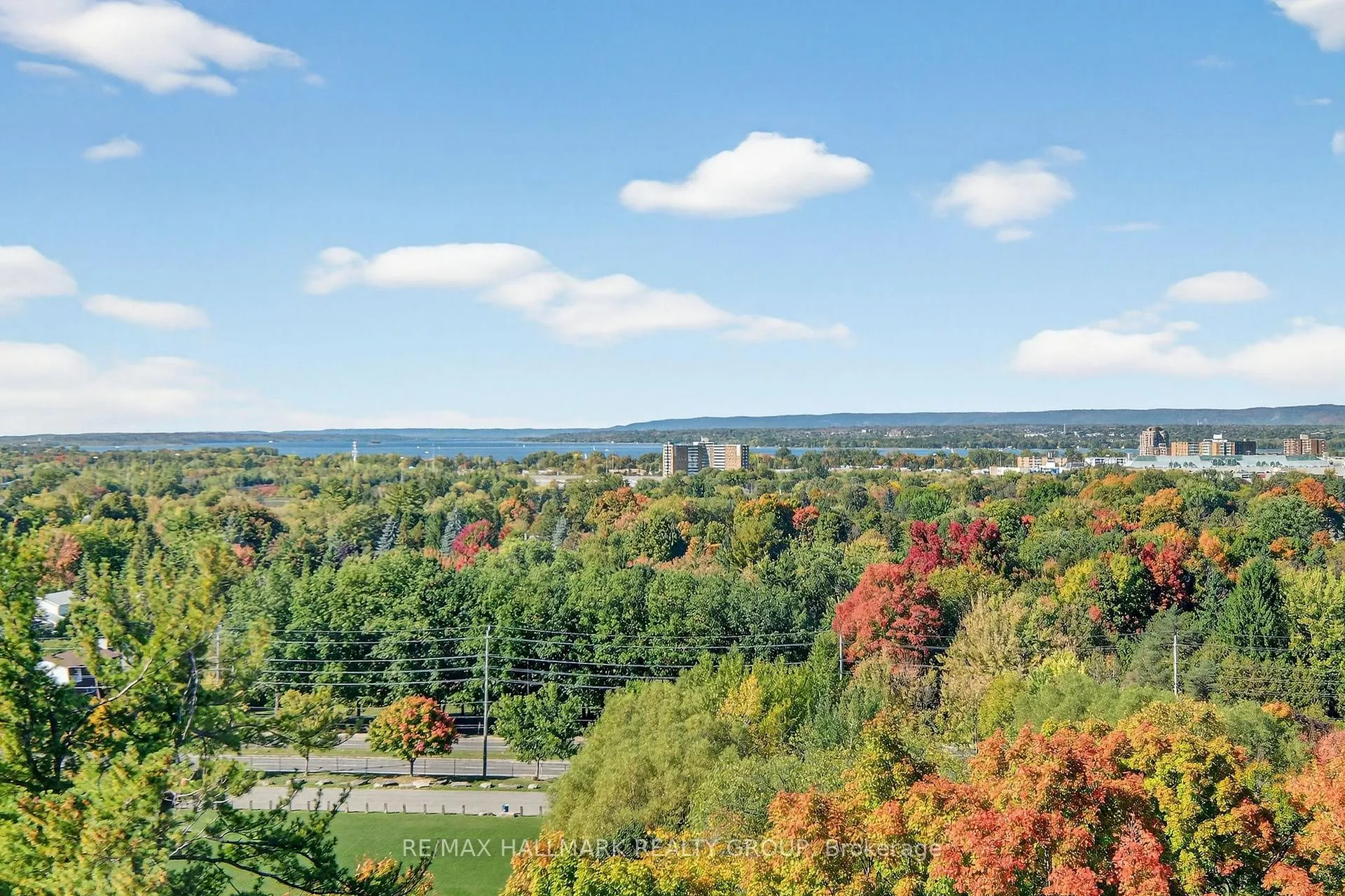 Photo 16 of 80 Sandcastle Drive, Ottawa, Leslie Park — HOMEH