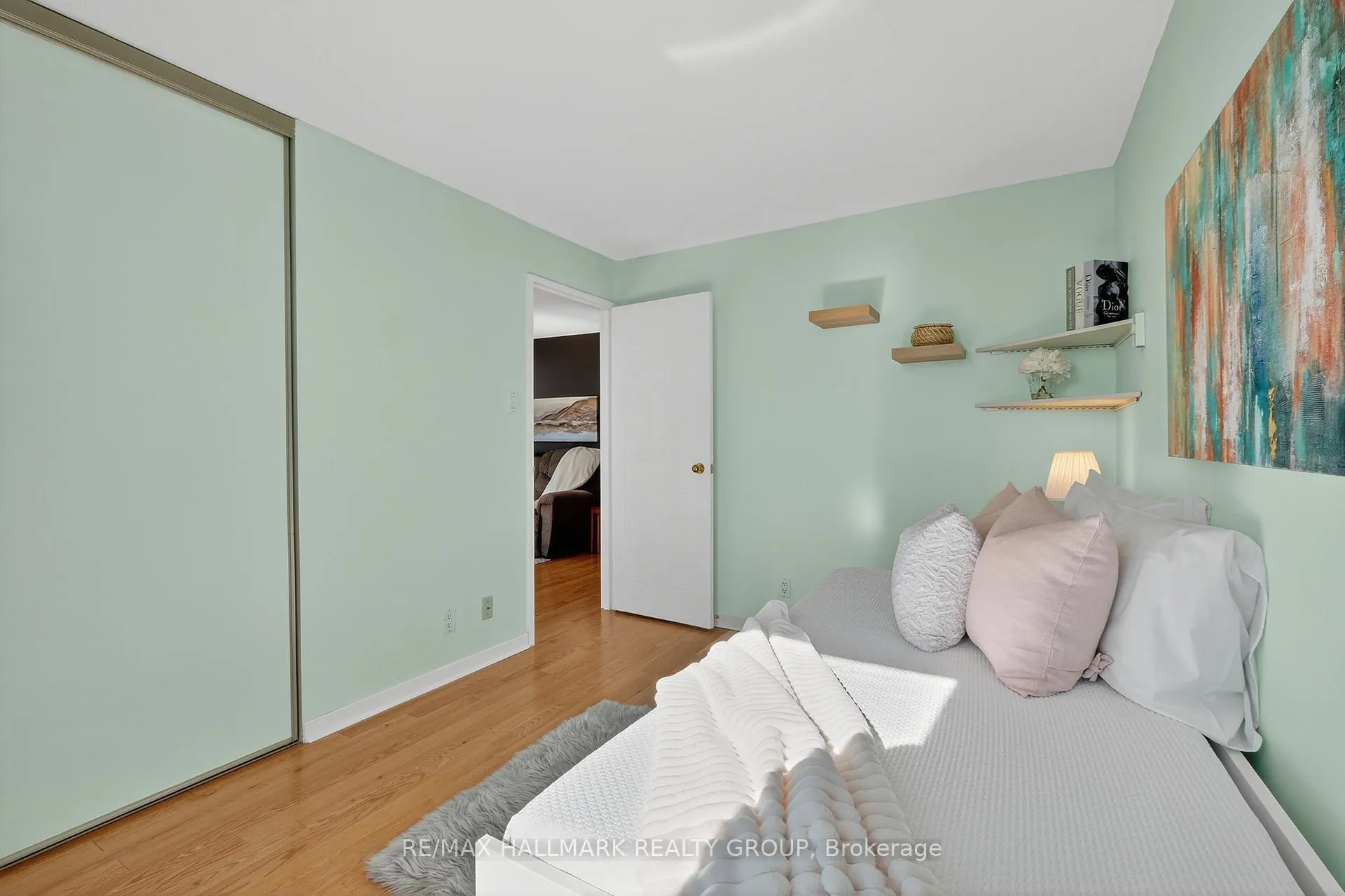 Photo 19 of 80 Sandcastle Drive, Ottawa, Leslie Park — HOMEH