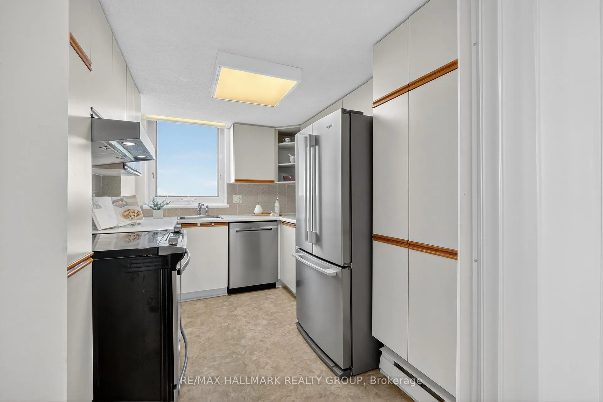 Photo 20 of 80 Sandcastle Drive, Ottawa, Leslie Park — HOMEH