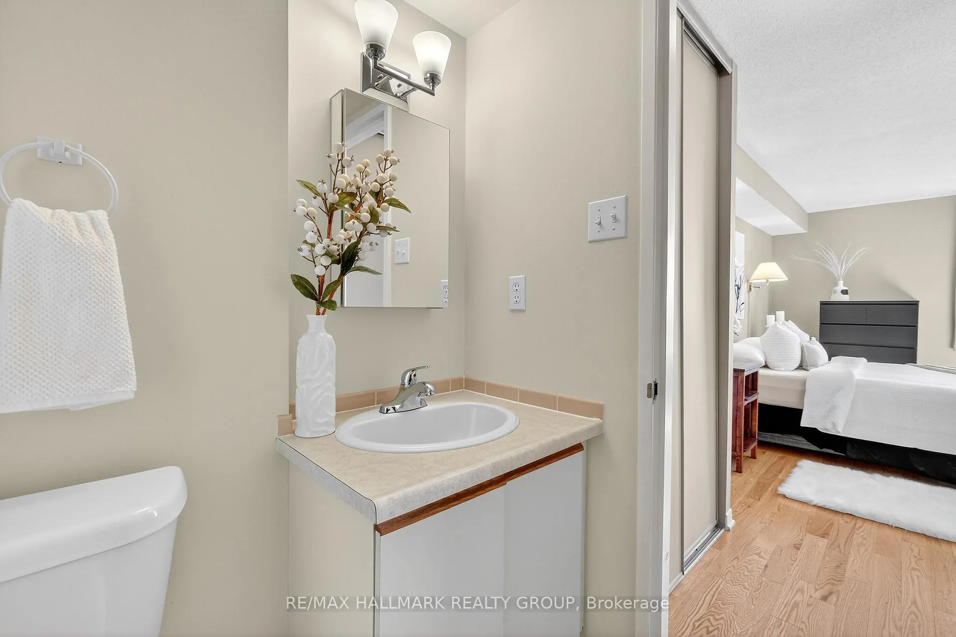 Photo 28 of 80 Sandcastle Drive, Ottawa, Leslie Park — HOMEH
