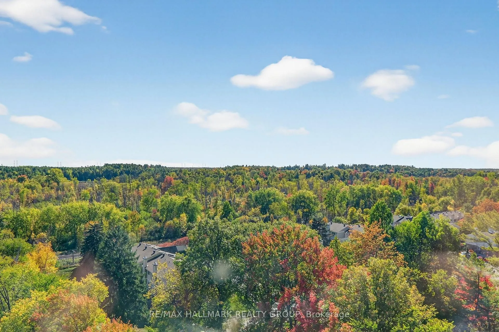Photo 30 of 80 Sandcastle Drive, Ottawa, Leslie Park — HOMEH