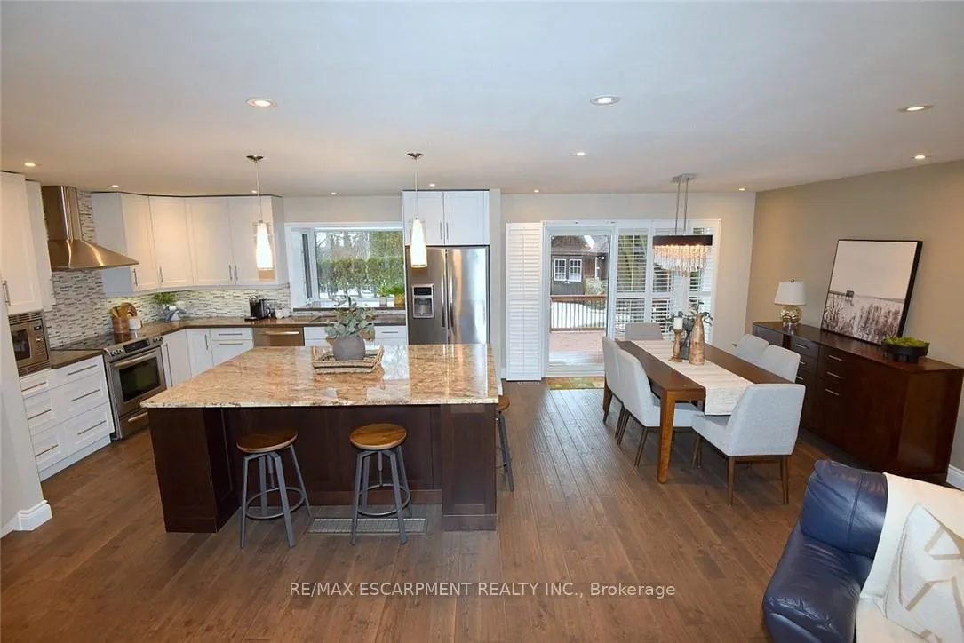 Photo 17 of 626 Vanderburgh Drive, Burlington, LaSalle — HOMEH