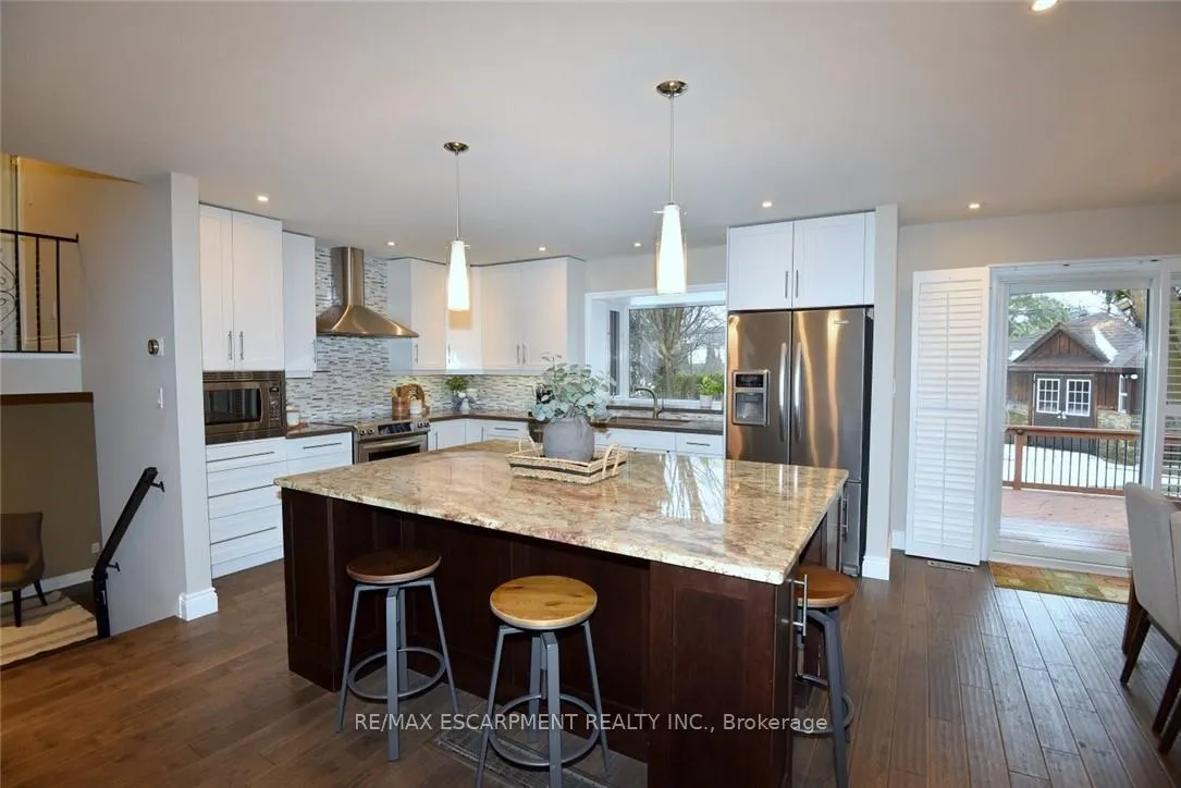 Photo 19 of 626 Vanderburgh Drive, Burlington, LaSalle — HOMEH