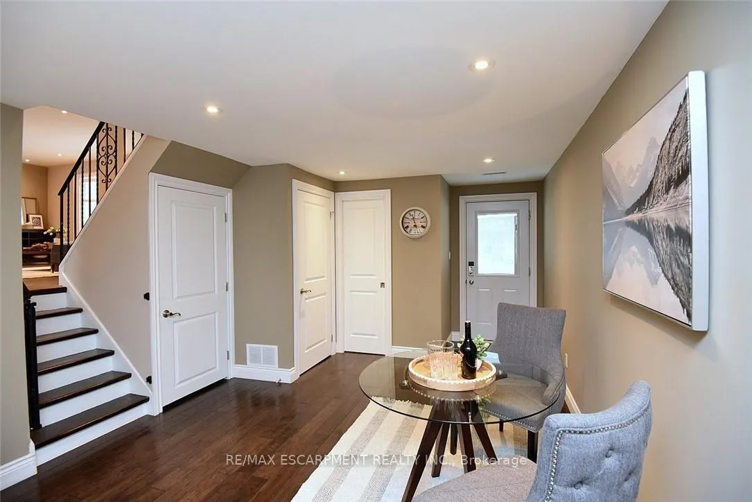 Photo 31 of 626 Vanderburgh Drive, Burlington, LaSalle — HOMEH