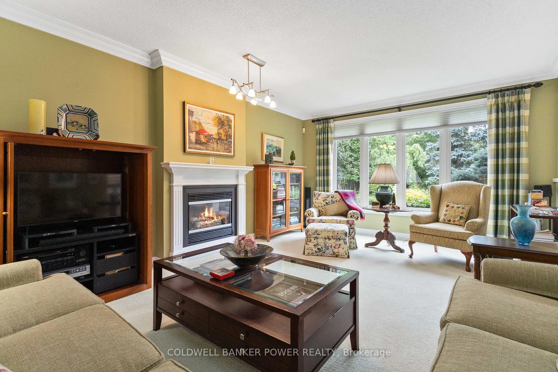 Photo 14 of 129 Hartson Road, London, North Q — HOMEH