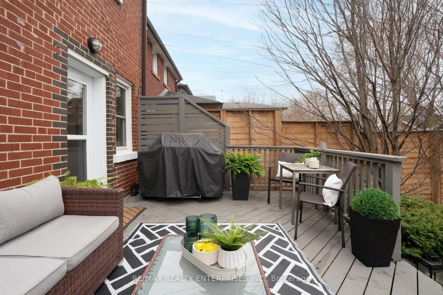 Photo 35 of 14 Third Street, Etobicoke, New Toronto — HOMEH