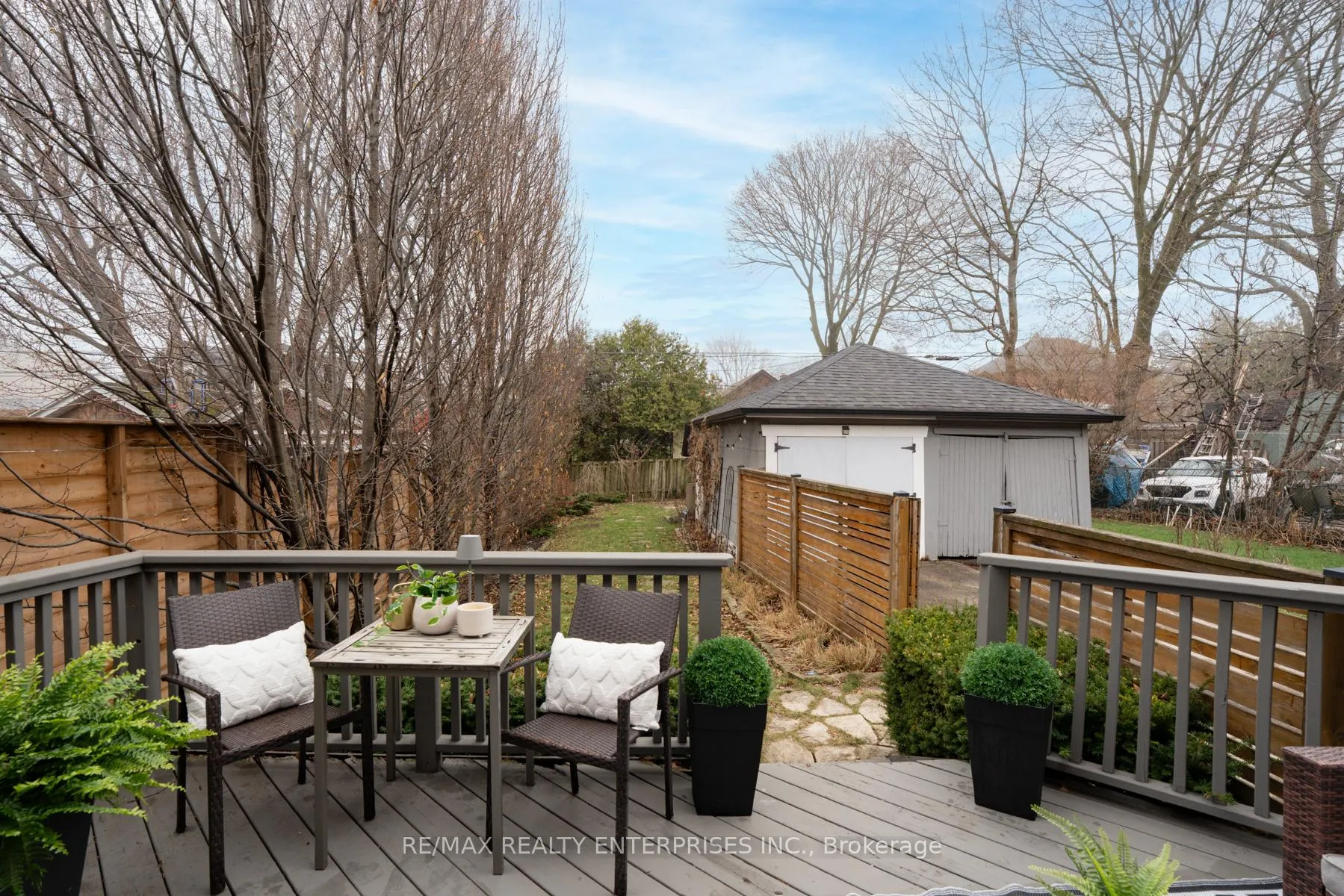 Photo 37 of 14 Third Street, Etobicoke, New Toronto — HOMEH
