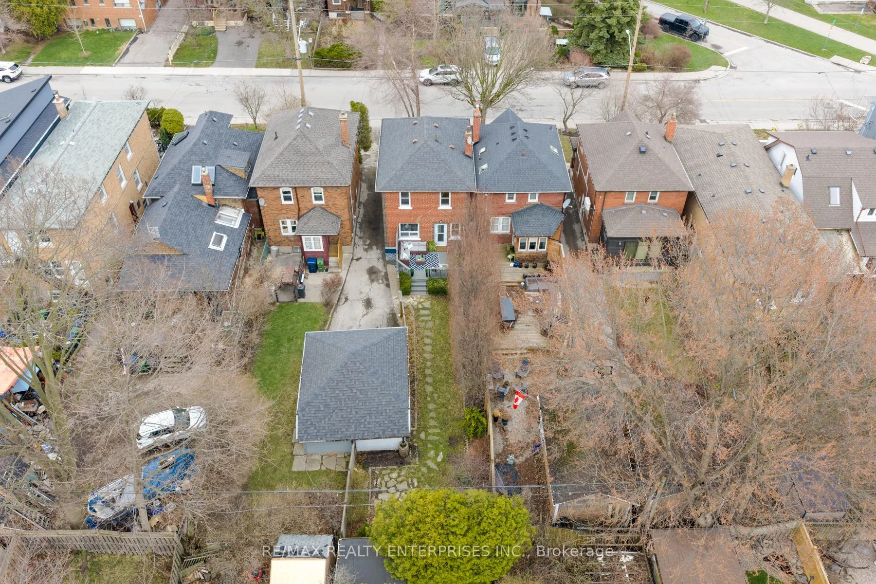 Photo 41 of 14 Third Street, Etobicoke, New Toronto — HOMEH