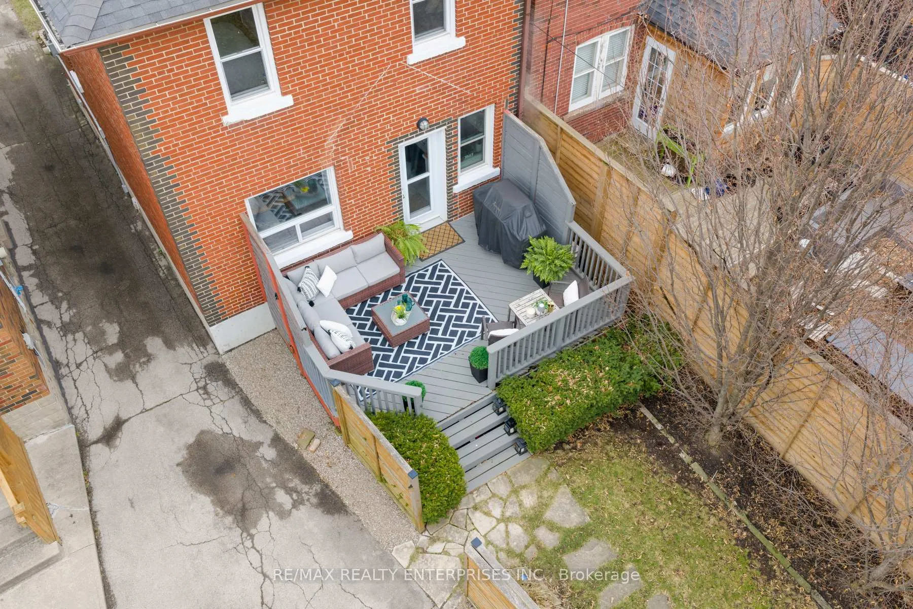 Photo 42 of 14 Third Street, Etobicoke, New Toronto — HOMEH