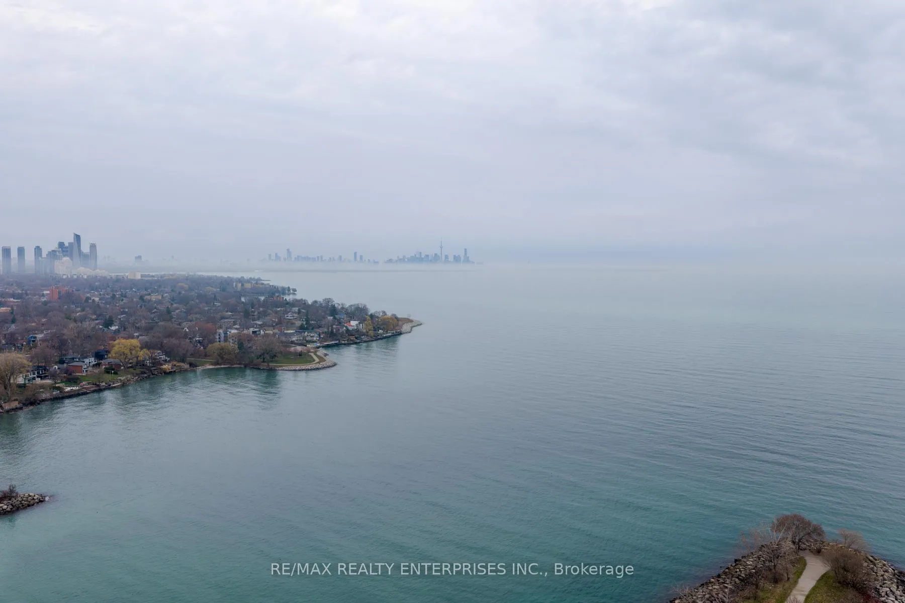 Photo 49 of 14 Third Street, Etobicoke, New Toronto — HOMEH
