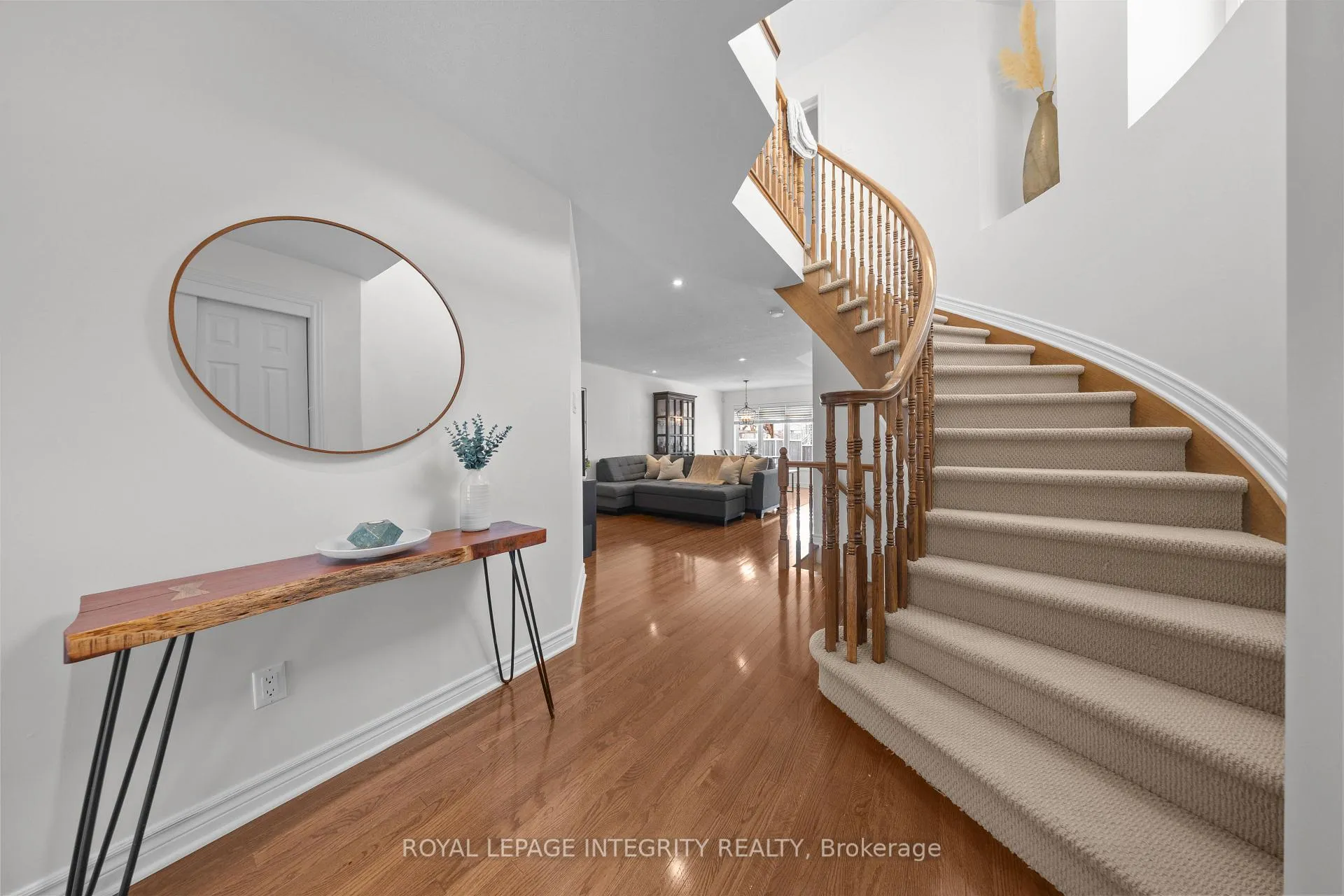 Photo 4 of 356 Ravenswood Way, Ottawa, Avalon East — HOMEH